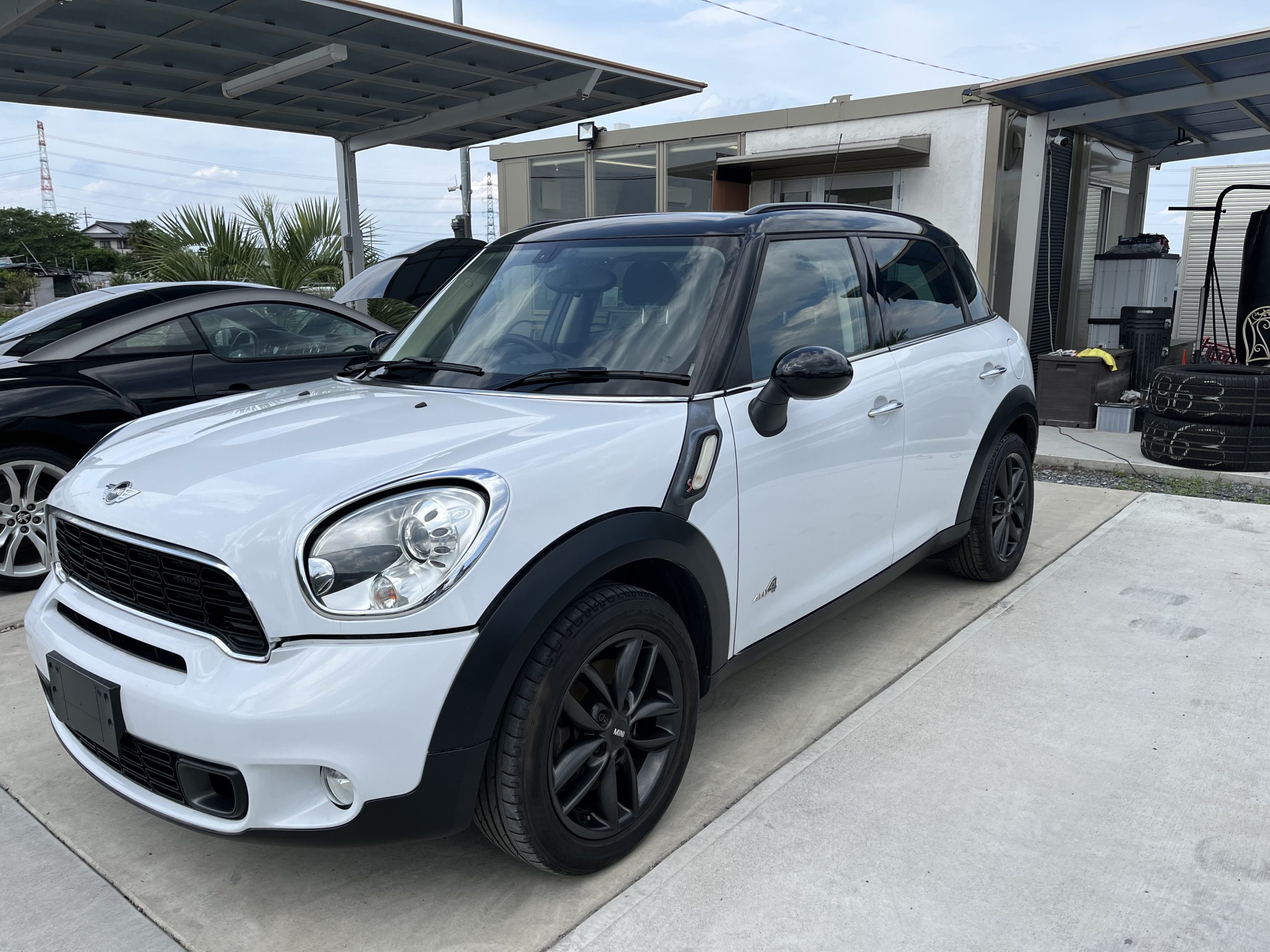 ミニクロスオーパーの画像