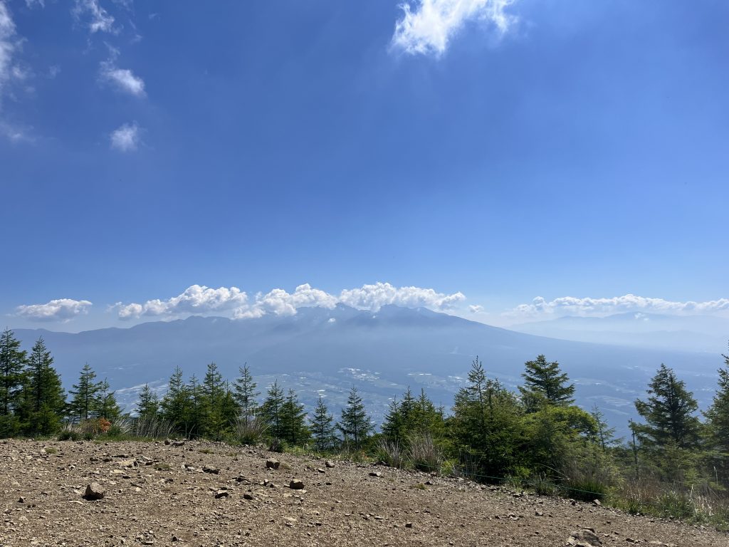入笠山山頂からみえる八ヶ岳